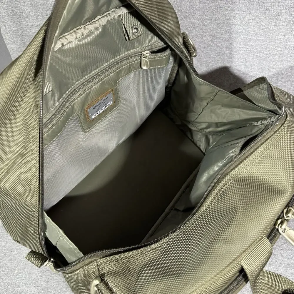 Briggs & Riley 226-7 Olive Ballistic Nylon Duffel Bag Carry On Travel Tag Intact